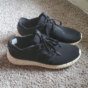 Adidas Running Shoes/ Sneakers